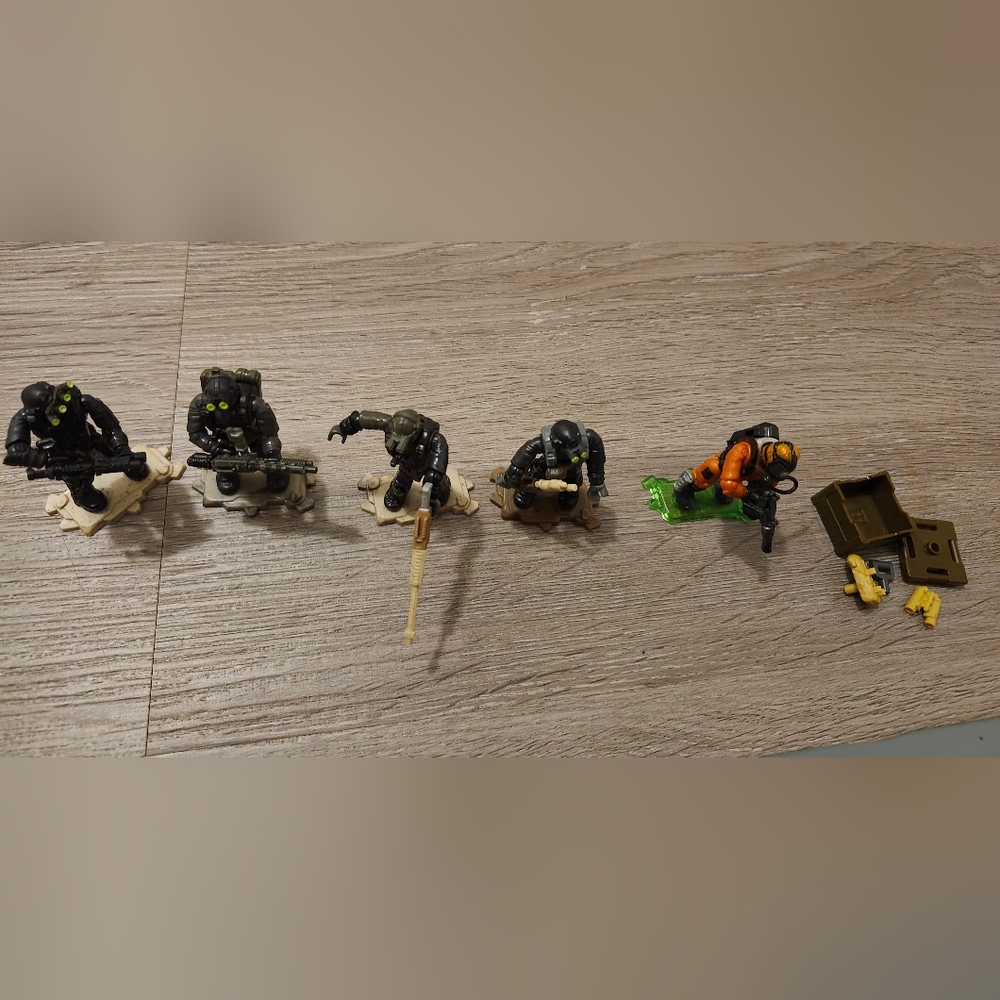Mega Construx Call of Duty Action Figures Lot of 5